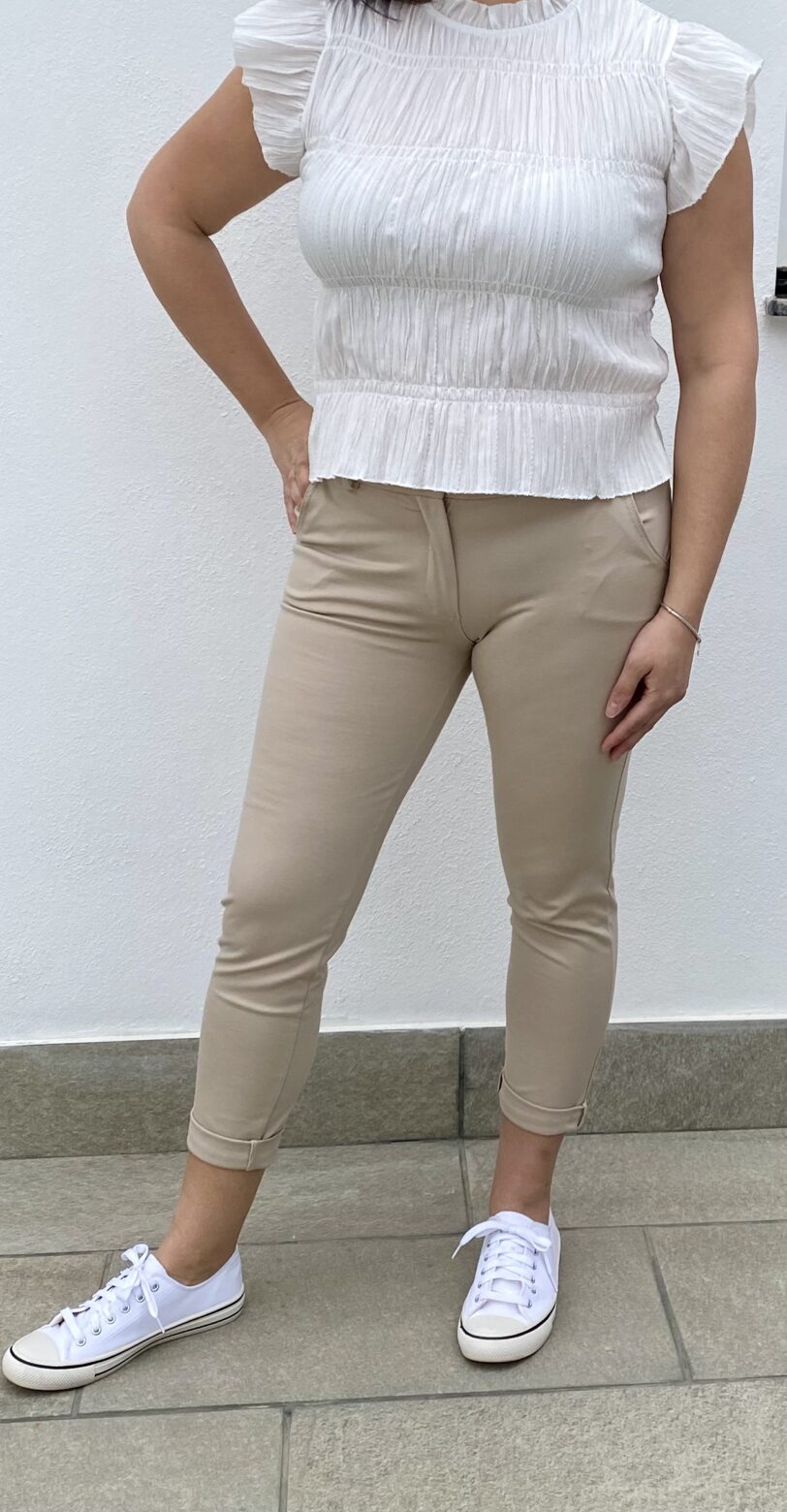 Pantalón con cinturón