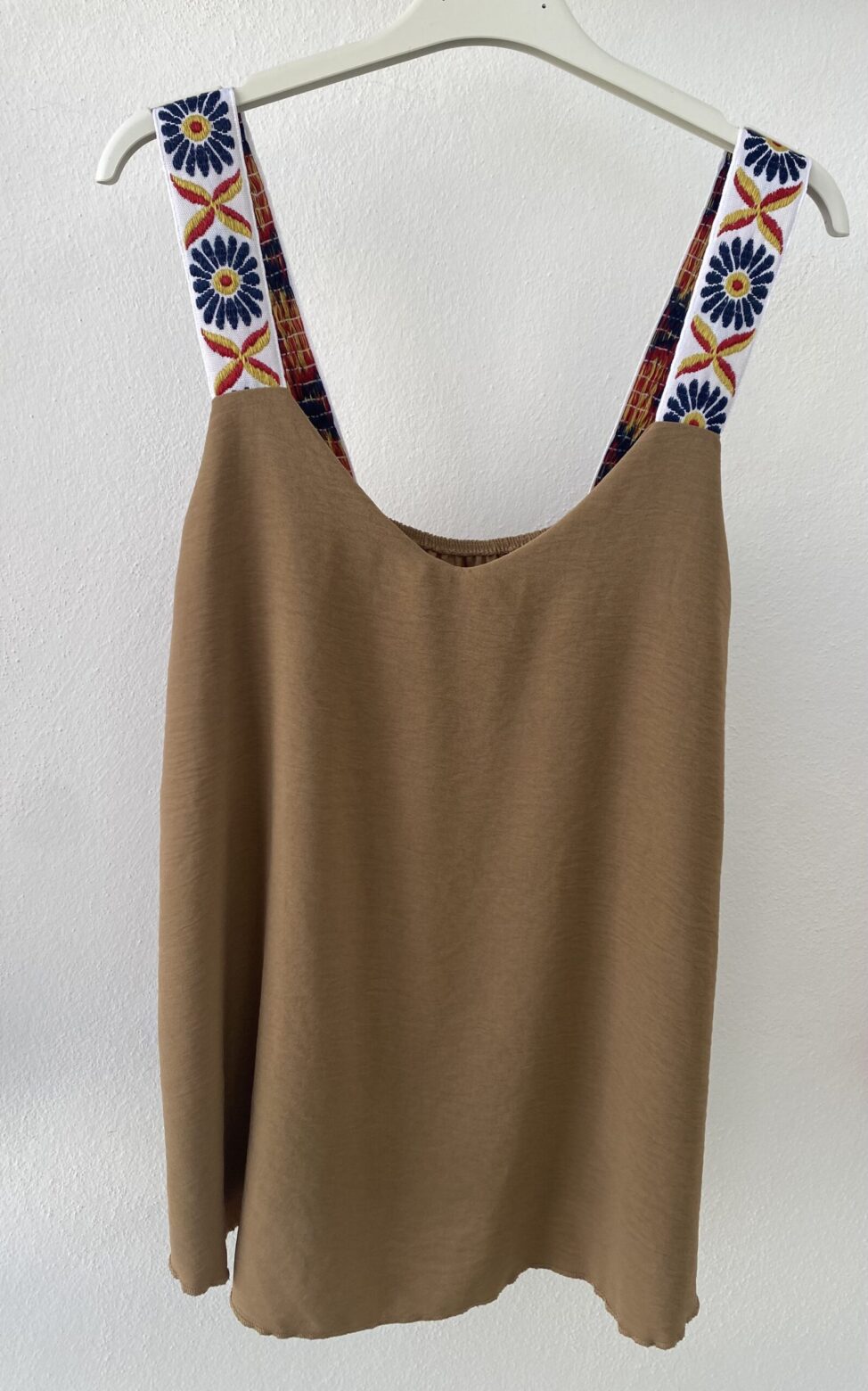 Blusa camel