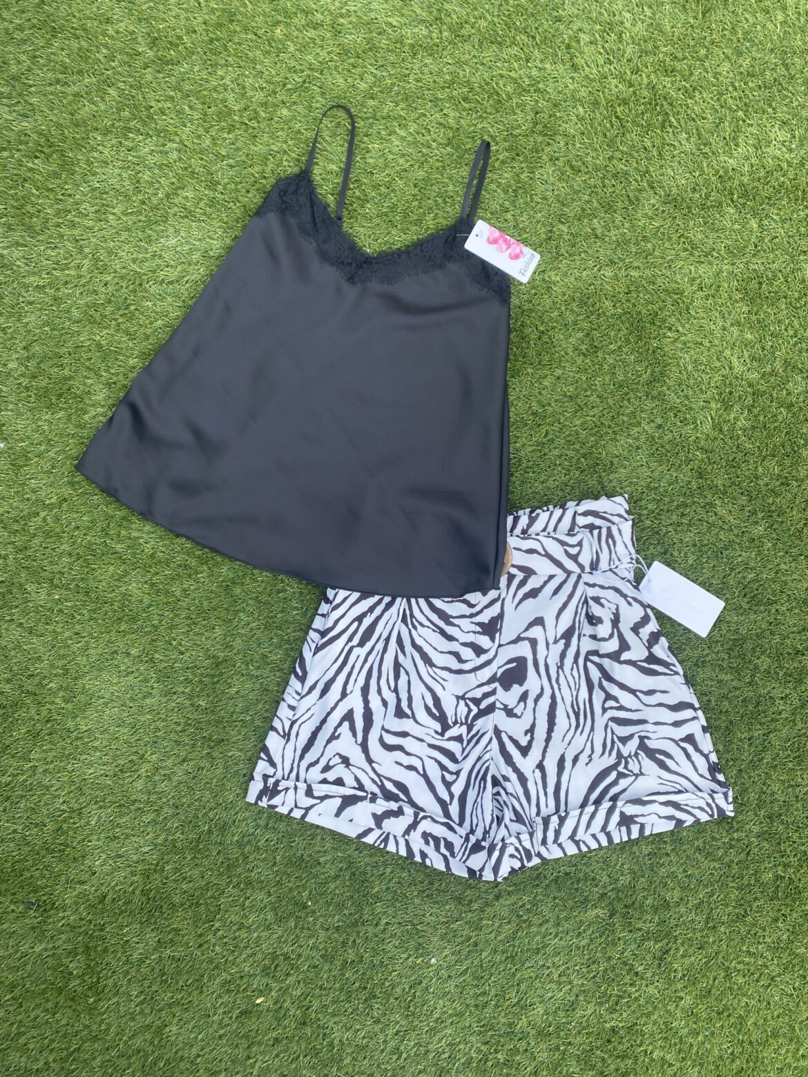 Pantalón corto cebra