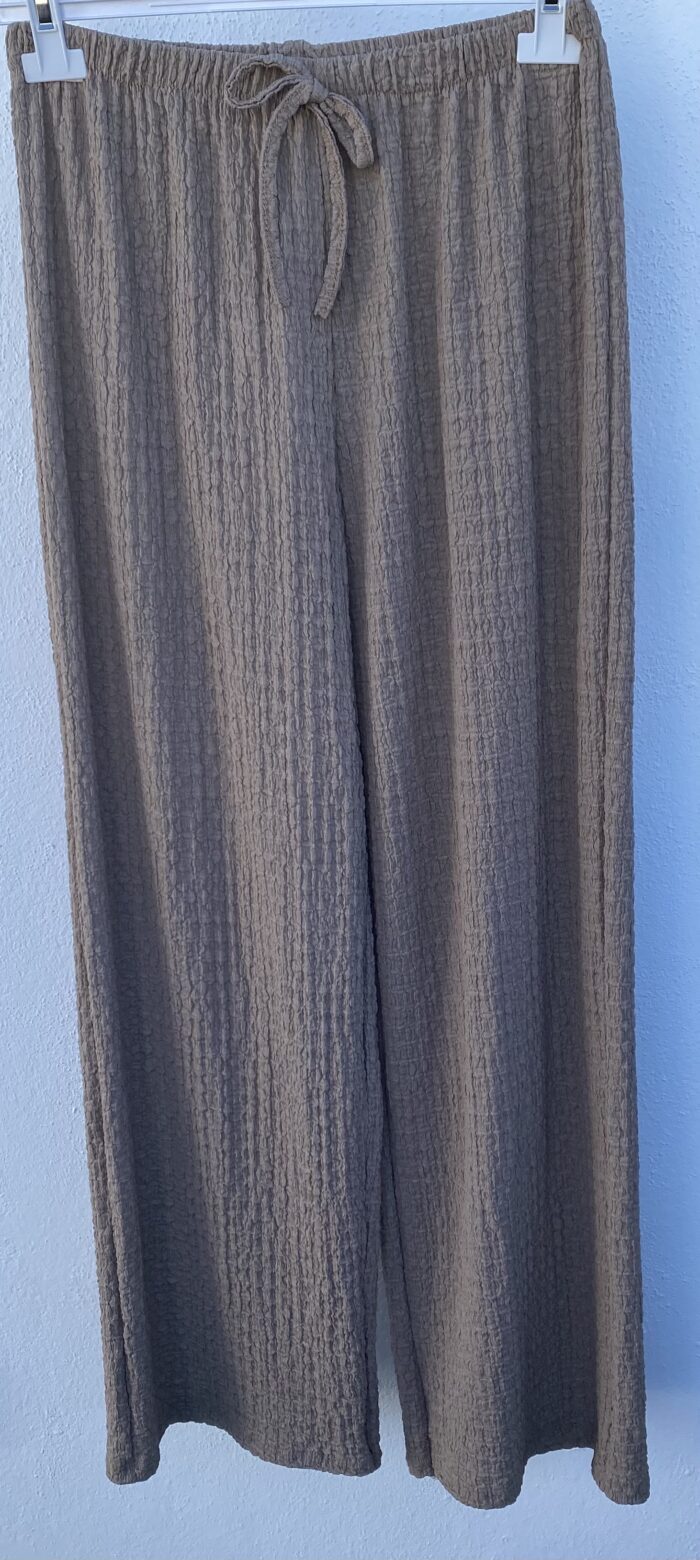 Pantalón texturizado