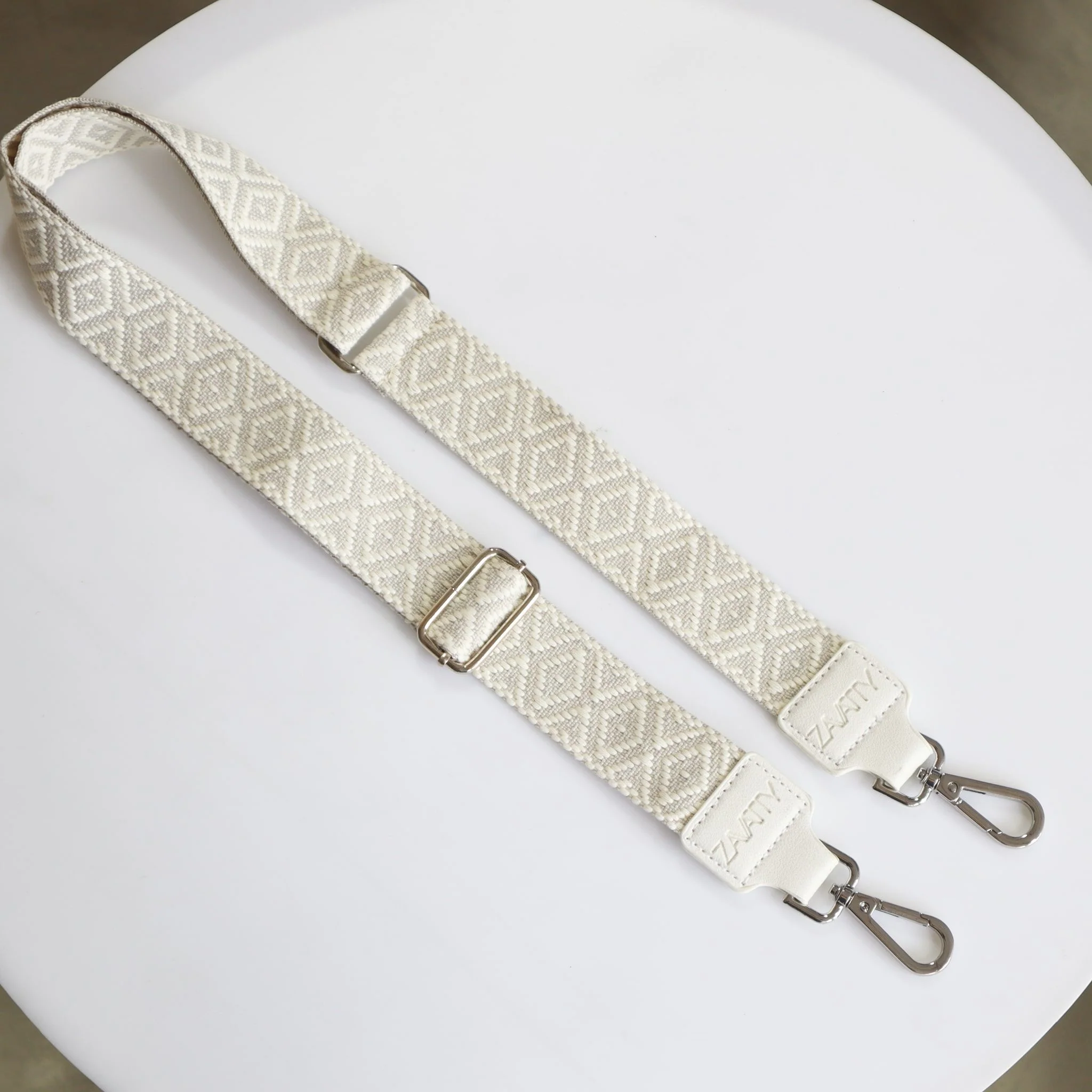 Reata para bolsos de mujer REA1 COLOR BLANCO CON PLATA