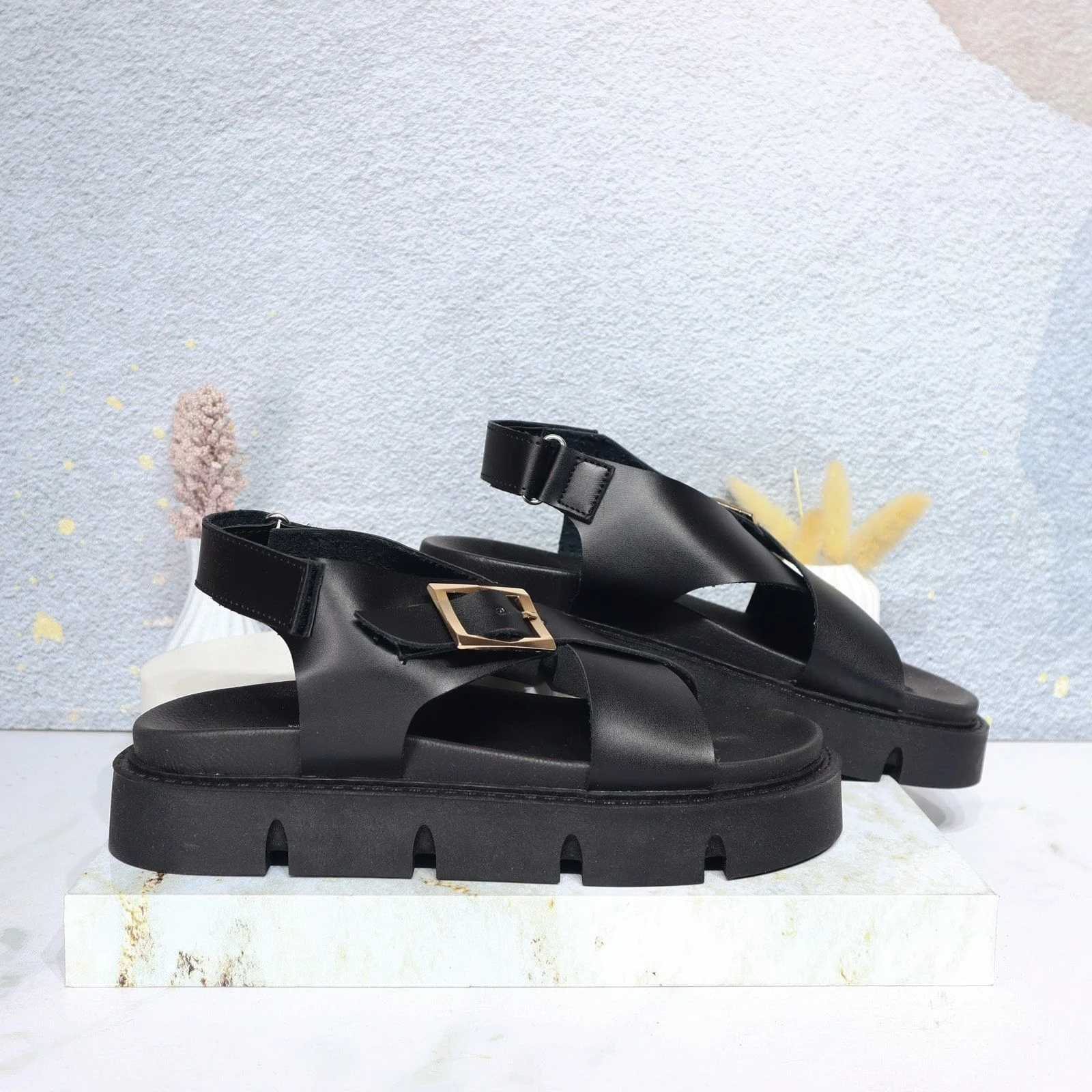 Sandalia plana para mujer K069-Z111