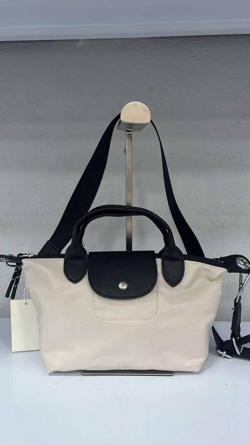 Bolso naylon gris y negro