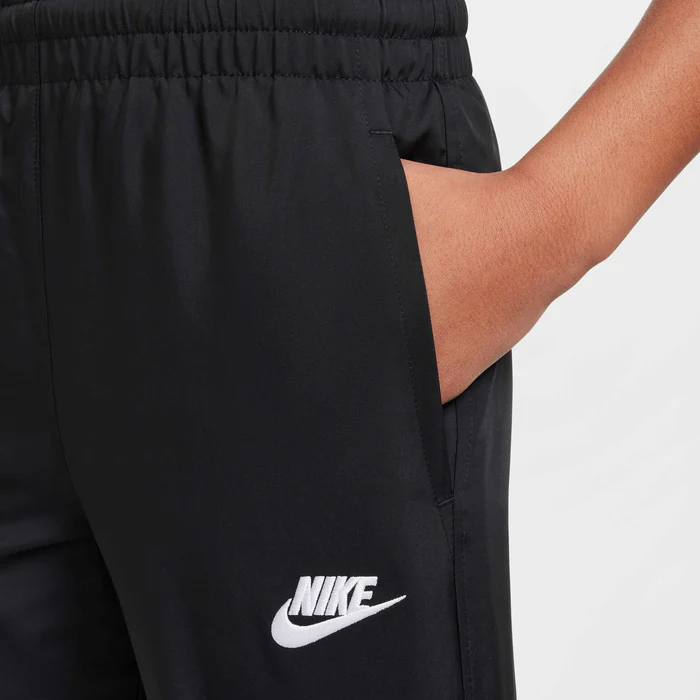 NIKE NIÑO PANTALON K NSW CLUB WVN JGGR BLACK/WHITE